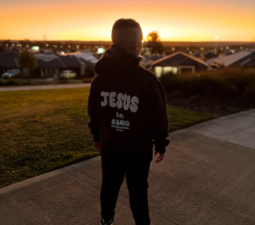 JESUS IS KING KIDS BUBBLE FONT JUMPERS