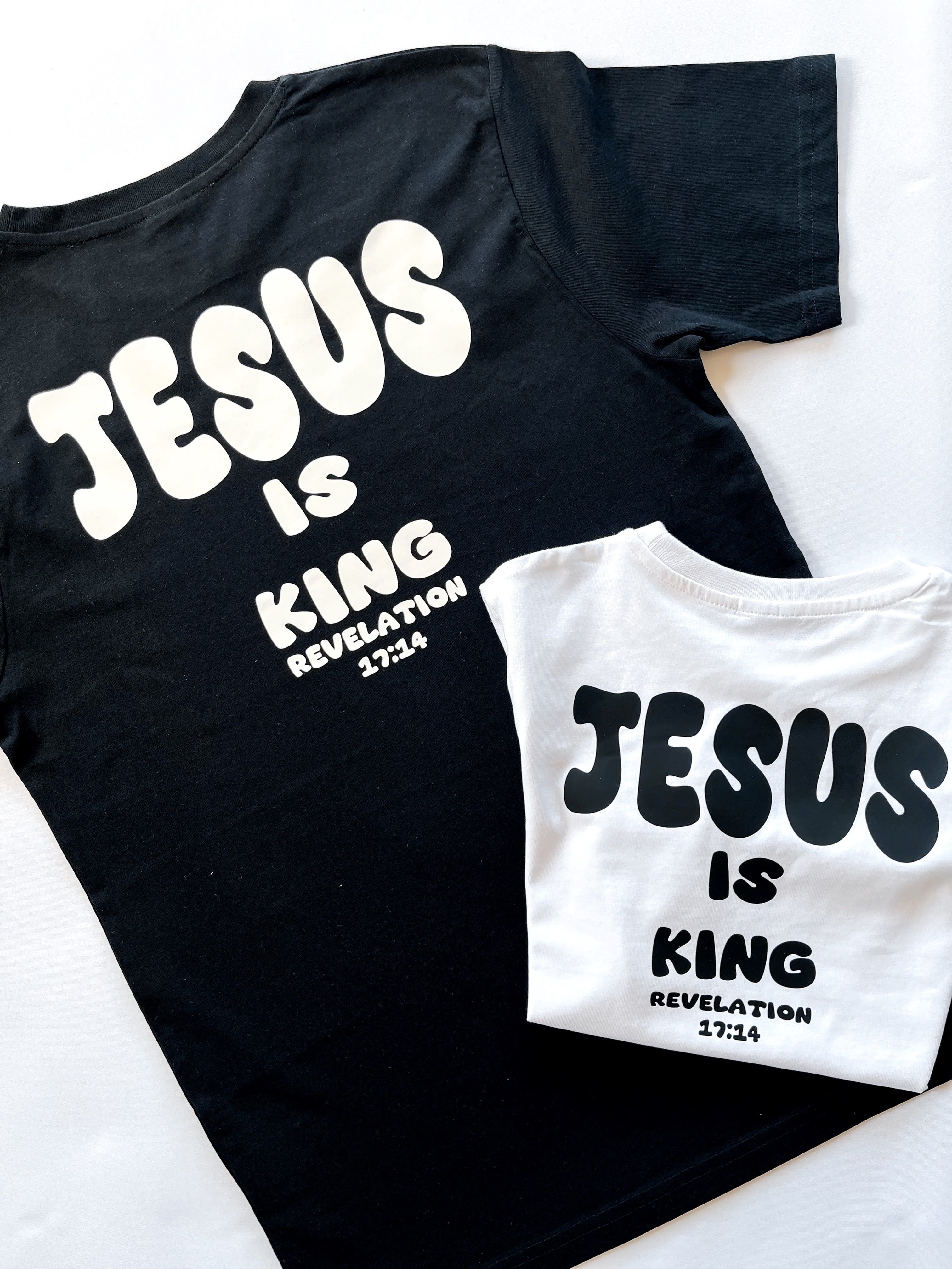 KIDS JESUS IS KING BUBBLE T-SHIRT